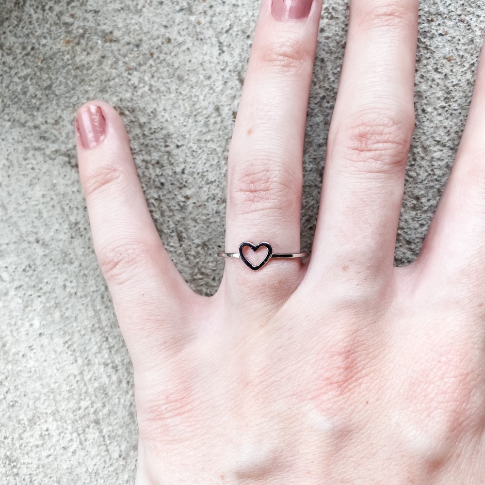 Heart Ring - Picture 2 of 12